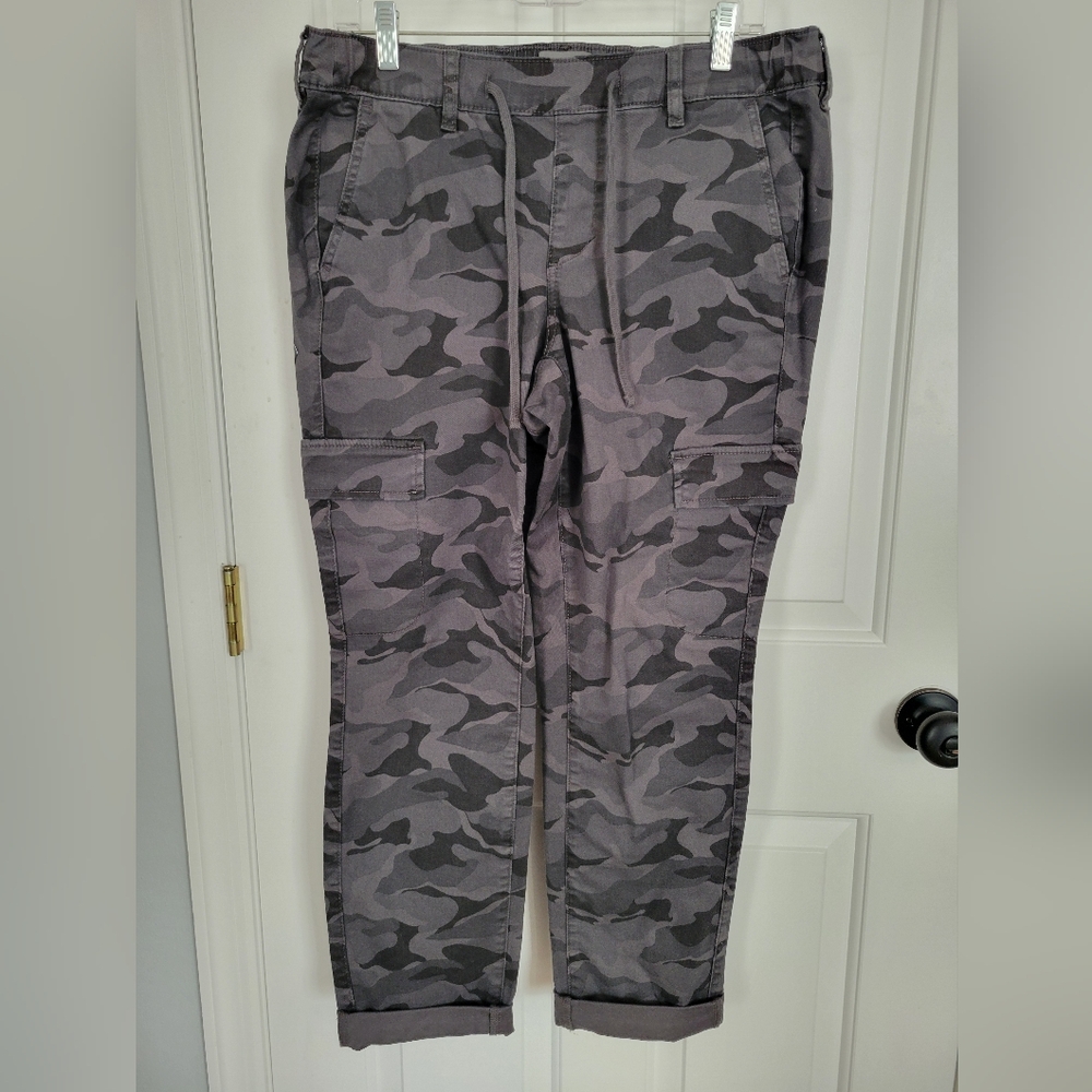 Torrid Camo Cargo Pants, 0R/12